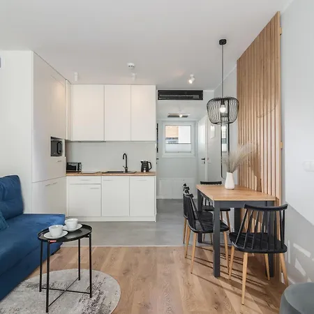 Statki Na Niebie Apartamento Rowy (Pomerania)